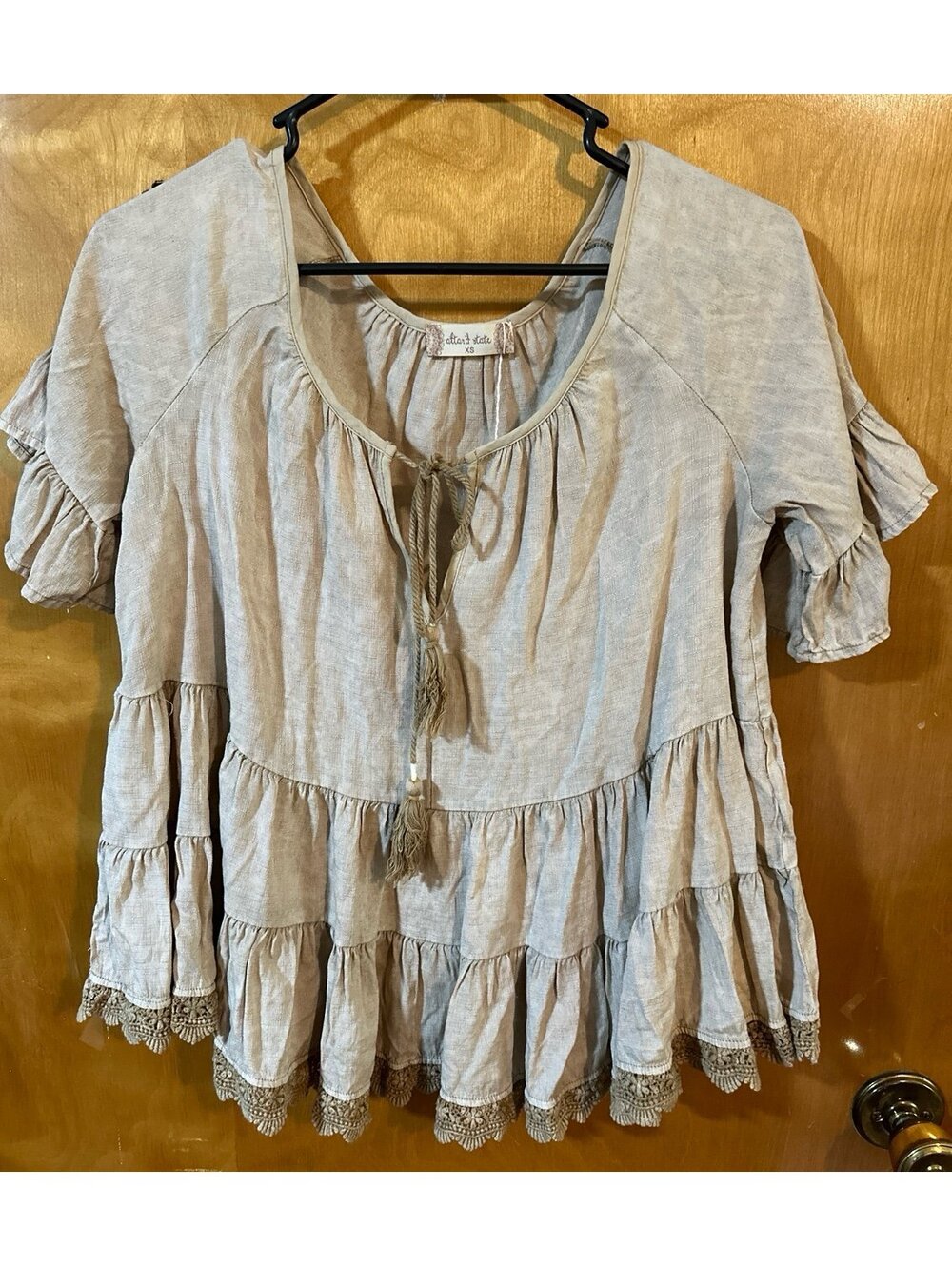 Altard State Blouse Womens XS Beige Boho Tiered Lace Trim Tasseled Peasant